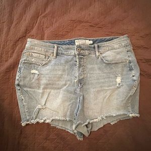 Torrid Denim shorts light wash gently worn size 18